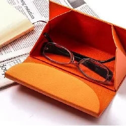 持ち運びに便利な折りたたみ式