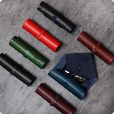 ロトロ オッキアリ メガネケース