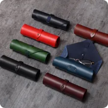 ロトロ オッキアリ メガネケース