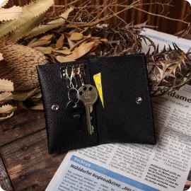 併せ持つ キーケース