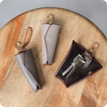 ウェッジ ダービー 円錐型キーケース