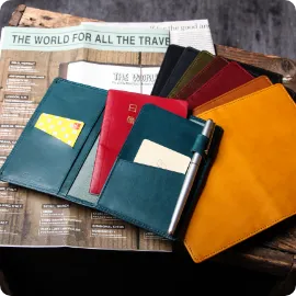 ミネルバリスシオ パスポートケース