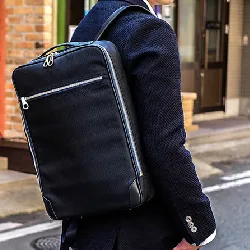 お洒落でシックな大人のバックパック選び