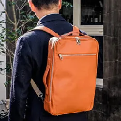 バックパックは色で差をつける