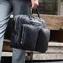 メンズのビジネス用ブリーフケース