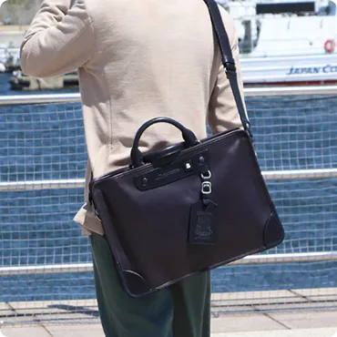 ファミリア ダブルタイプ ブリーフケース