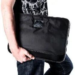 フリースピリッツがセレクトしたおすすめクラッチバッグ