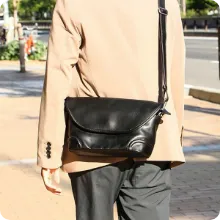 プラトウ メッセンジャーバッグ クラッチバッグ