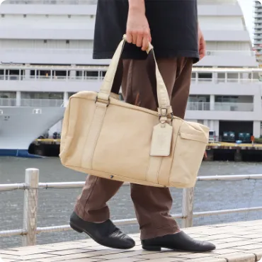 イクワインズ ボストンバッグ