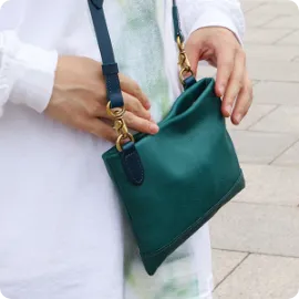 セレーノ サコッシュ ショルダーバッグ S