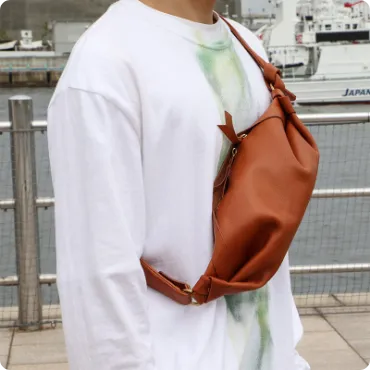 結び目 スリングバッグ