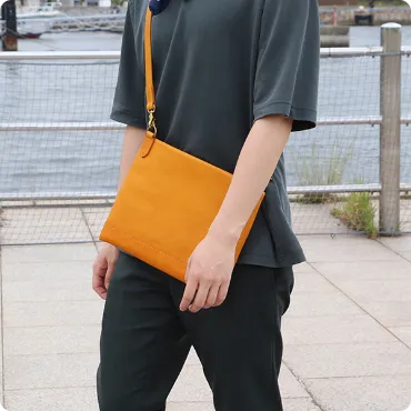 セレーノ サコッシュ ショルダーバッグ L