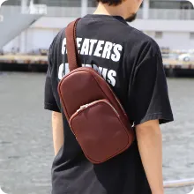 ミネルバボックス 縦型ボディーバッグ