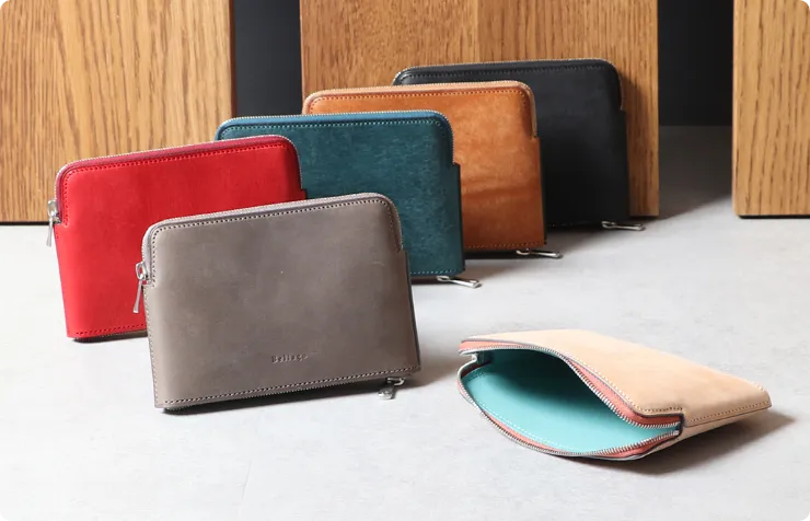 プラティコ コンパクト財布