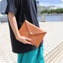 レタークラッチバッグ