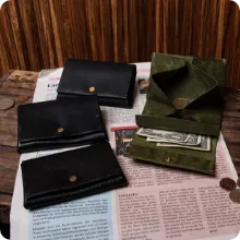 CW-8 三つ折り財布