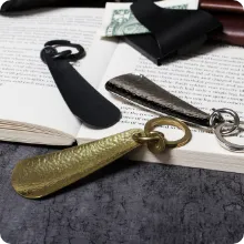 BRASS CHASING SHOEHORN pocketable