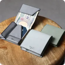 コンマ エレ2 二つ折り財布