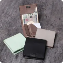 コンマ エレ 二つ折り財布