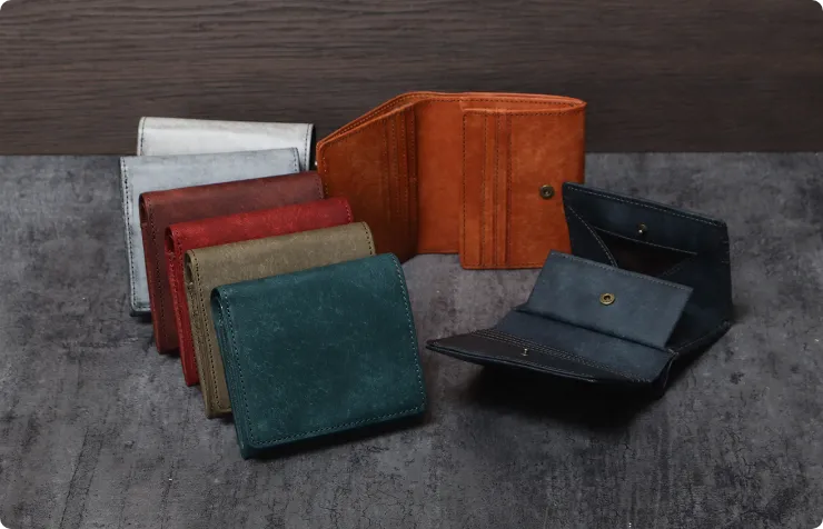 コプリーレ 二つ折り財布