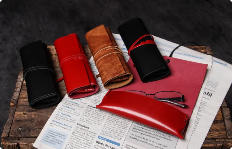 ヌメ革メガネケース