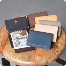 フォルド スマートウォレット 二つ折り財布