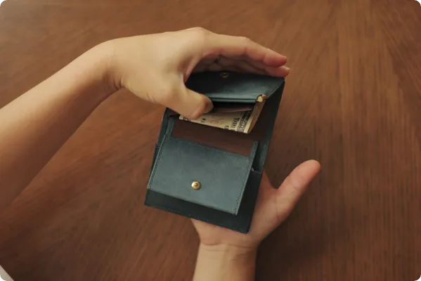 SHINARI（シナリ）