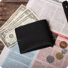 収める納まる 二つ折り財布