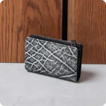 ブラッククラッシュ 象革 二つ折り財布