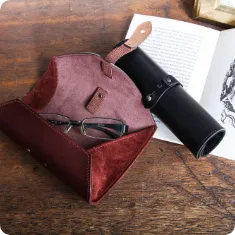 ロトロ オッキアリ メガネケース