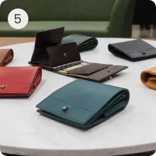 ピアストラ2 二つ折り財布