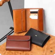 縦型カード収納三つ折り財布