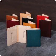 二つ折り定期入れ