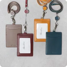 リール付き縦型IDケース