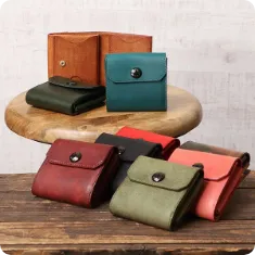 ハッチバック コンパクト財布