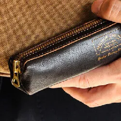 ペンケースを長く使用したいなら革製のペンケースがオススメ