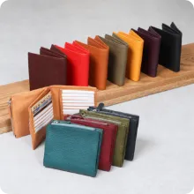 ミネルバボックス 大容量二つ折り財布