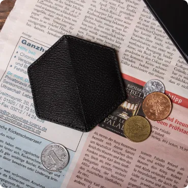 平らな立体（六角）コインケース