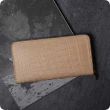 クロノス ヌメクロコ ラウンドジップウォレット