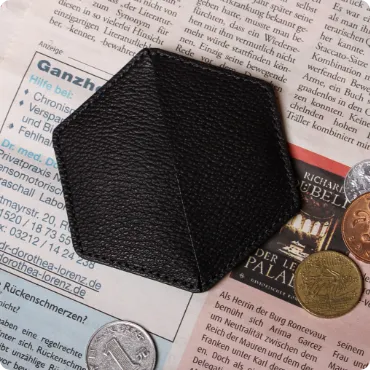 平らな立体（六角）コインケース