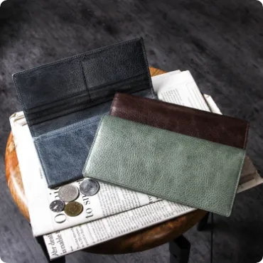 オットチェントロングウォレット 長財布