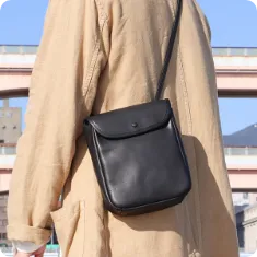 レカド 被せミニショルダーバッグ