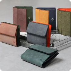 Lucky 20 SWITCH 二つ折り財布