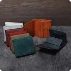 コプリーレ 二つ折り財布