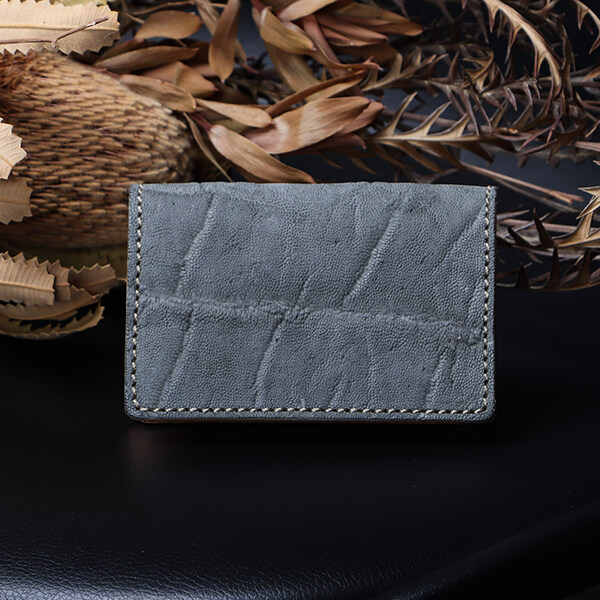 ケイシイズ 名刺入れ