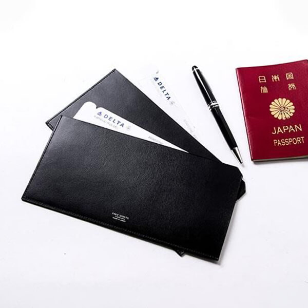 フリースピリッツ パスポートケース 束入れ型