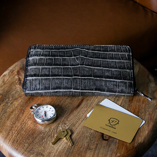 ヴァーミリオン 阿波松煙墨染クロコ ロングウォレットM 長財布