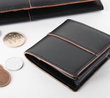 コンプレックスガーデン 枯淡 サブポケット付ガラス加工レザーボックス型小銭入れ