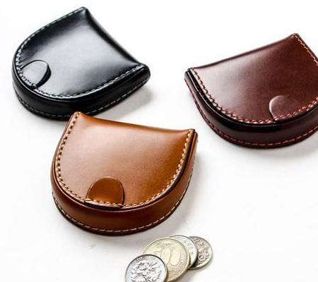 ブリットハウスの馬蹄小銭入れ コードバン