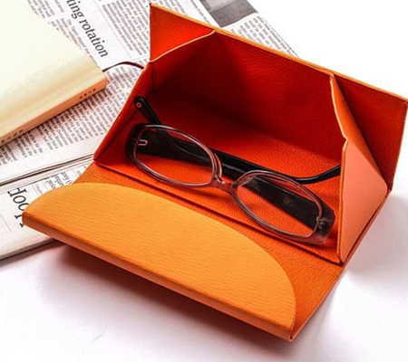 ジャン・ルソーのメガネケース ソイエンボス カーフ メガネケース